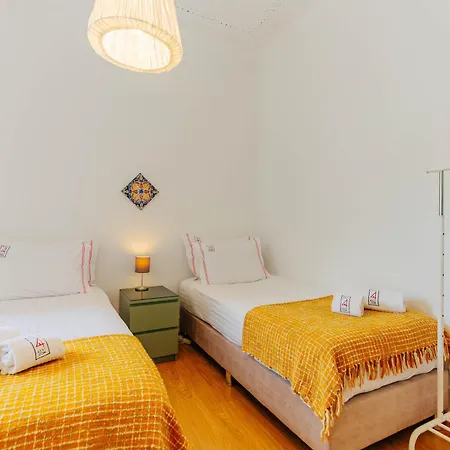 Balcony & Dream View 3br Historic District By Rent4rest * Lisboa