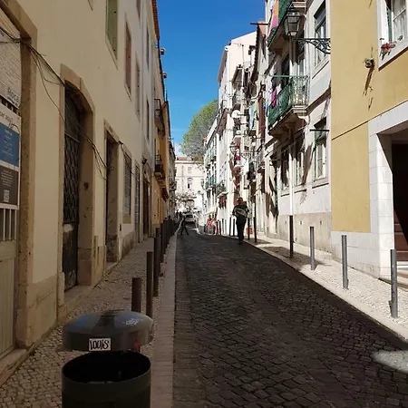 Balcony & Dream View 3br Historic District By Rent4rest *