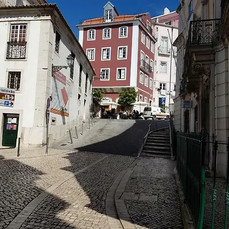 Balcony & Dream View 3br Historic District By Rent4rest Lisboa