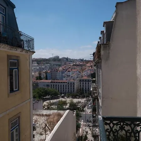 Apartment Balcony & Dream View 3br Historic District By Rent4rest