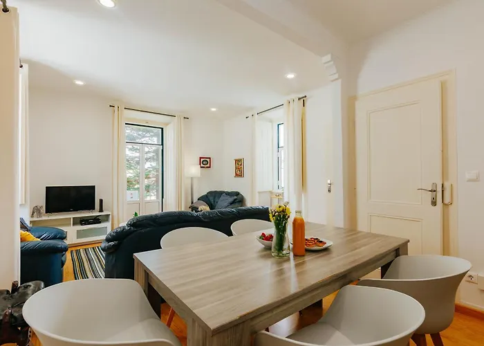 Rent4rest Dream View شقة *