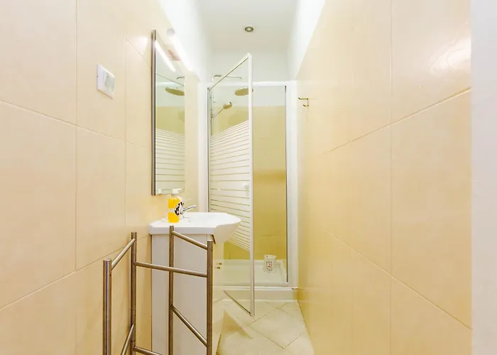 Rent4rest Dream View شقة *